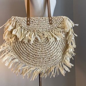 Raffia bag w fringe